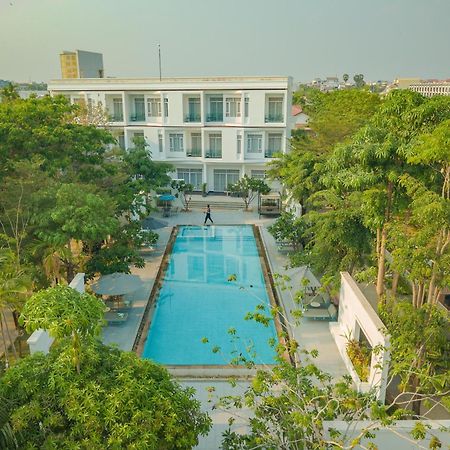 Elysium Suite Siem Reap Buitenkant foto