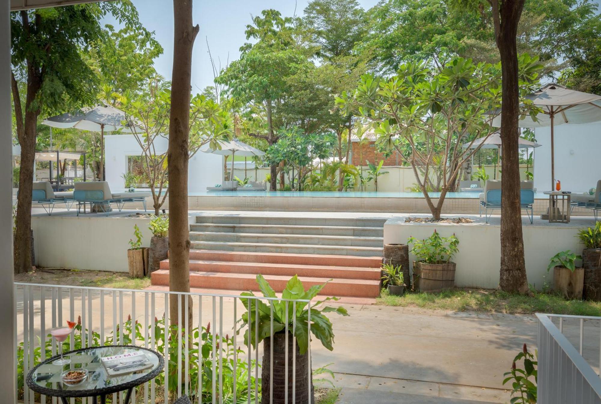 Elysium Suite Siem Reap Buitenkant foto